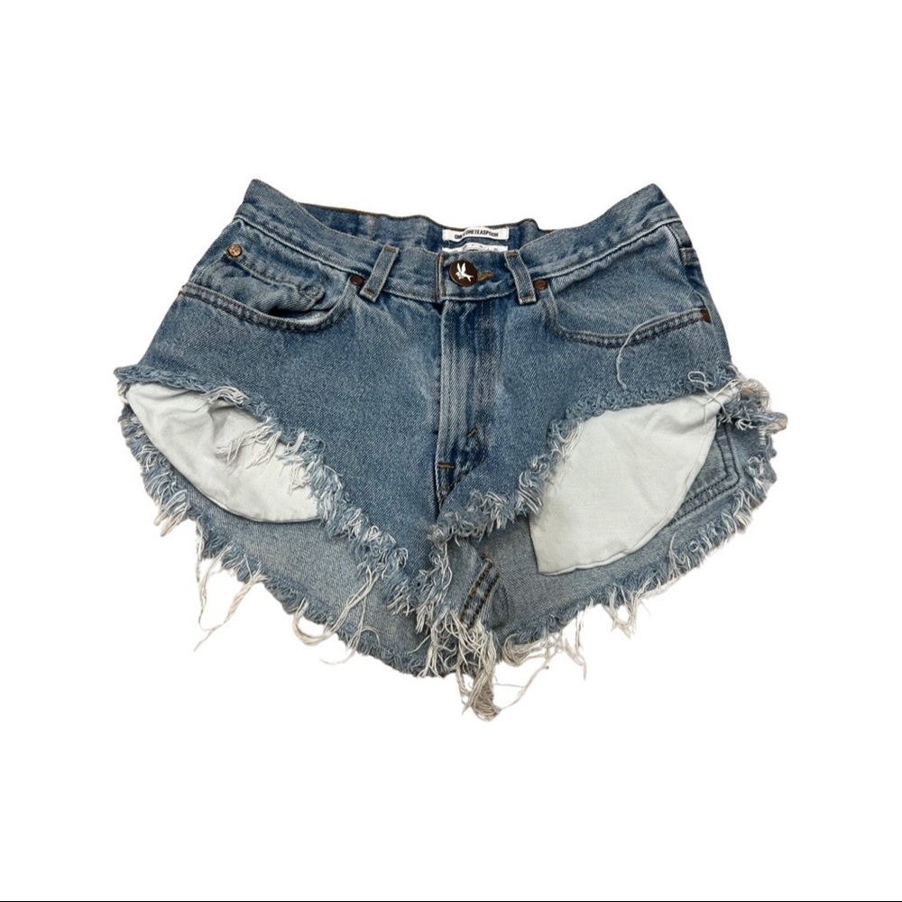 VINTAGE DENIM CUT OFF SHORTS